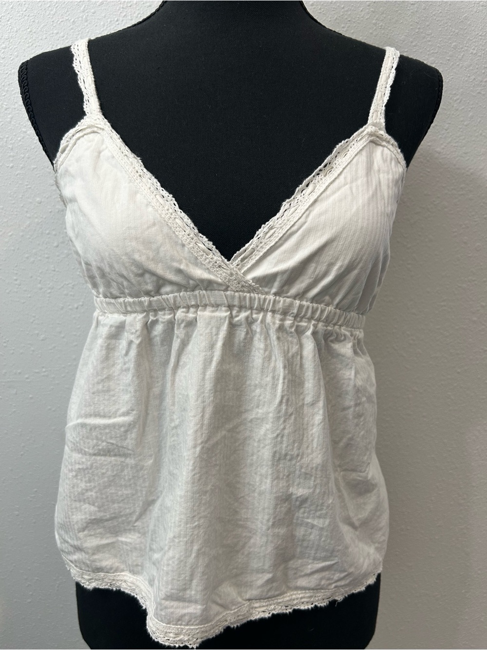 Brandy Melville White Lace-Trim Spaghetti-Strap Cami